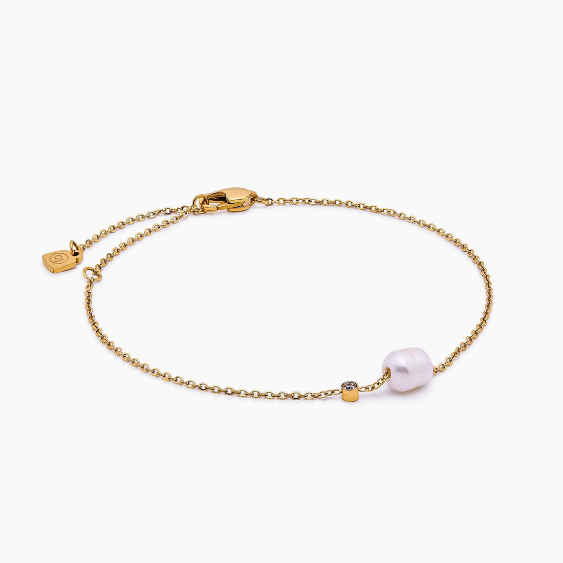 Delicate Freshwater Pearl Bracelet