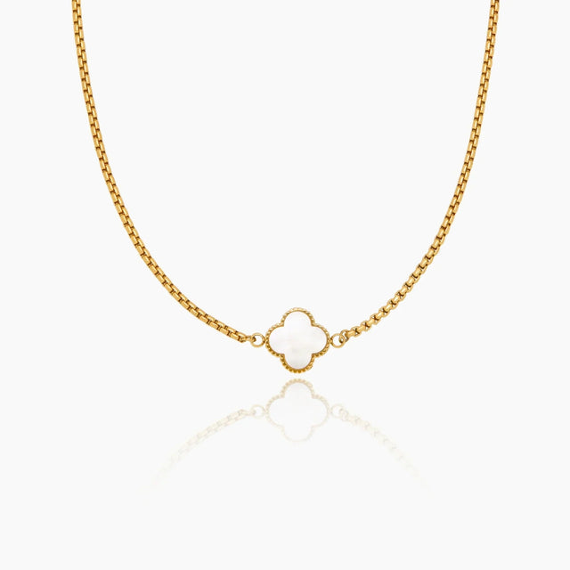 Clover Necklace with Pearl